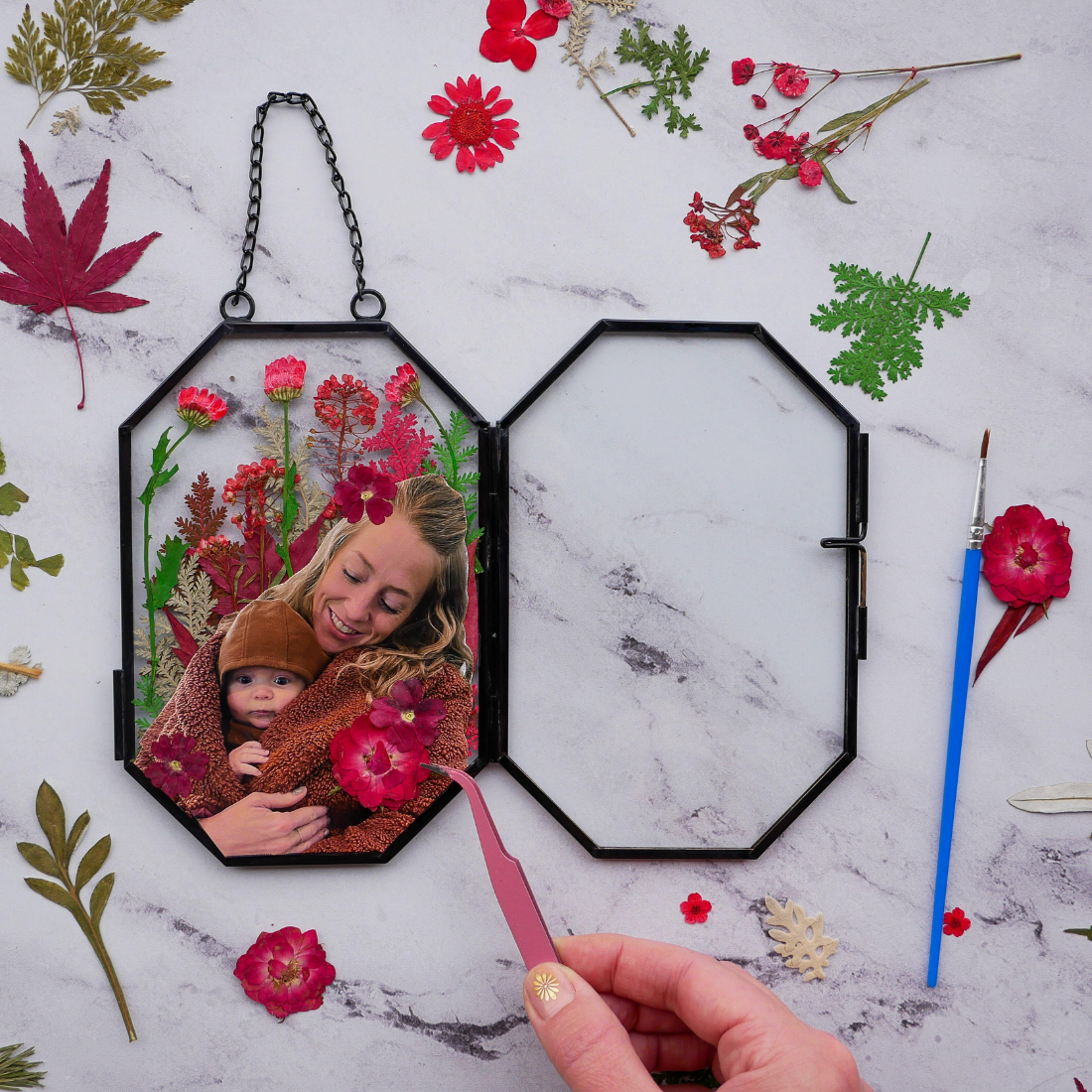 Virtual Holiday Pressed Flower Frame Craft Class