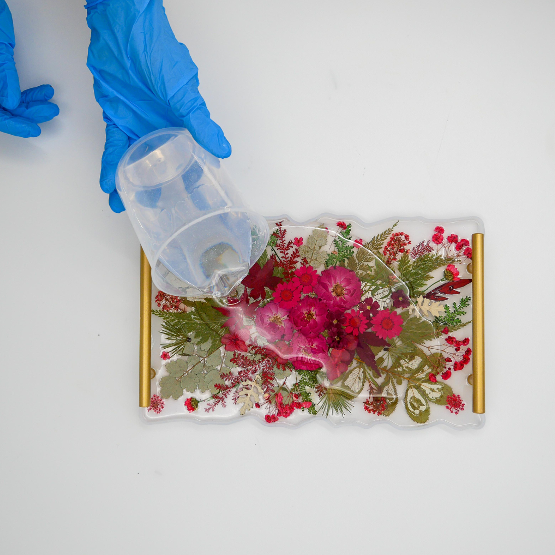 Virtual Holiday Pressed Flower Resin Serving Tray Craft Class