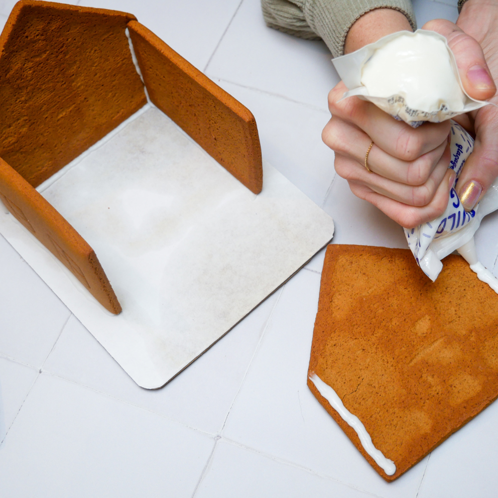 Gingerbread House Making Kit